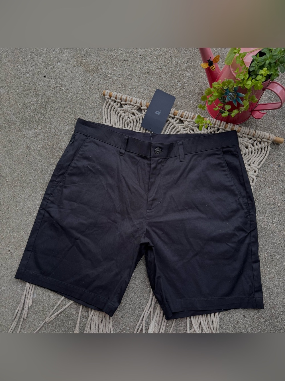 NWT Men’s Black Fabletics Athletic Shorts Size 35